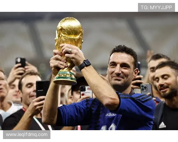 斯卡洛尼战术纪律提升阿根廷国家队团队精神与执行力表现稳健