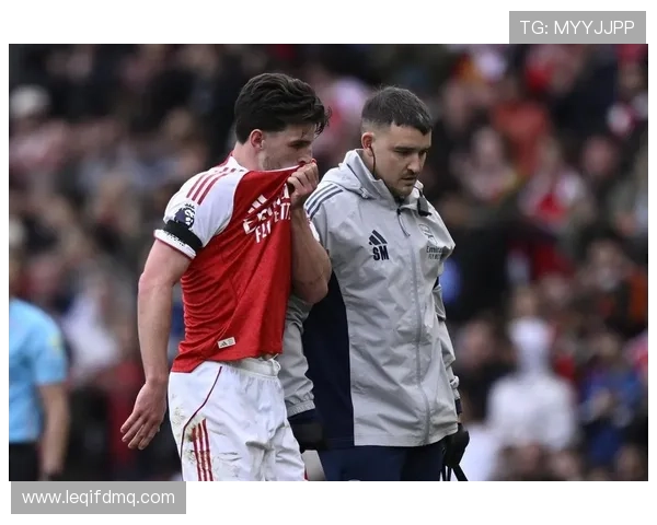 阿森纳关键比赛表现波动,对赛季争冠形势带来持续考验 阿森纳关键比赛表现波动,对赛季争冠形势带来持续考验